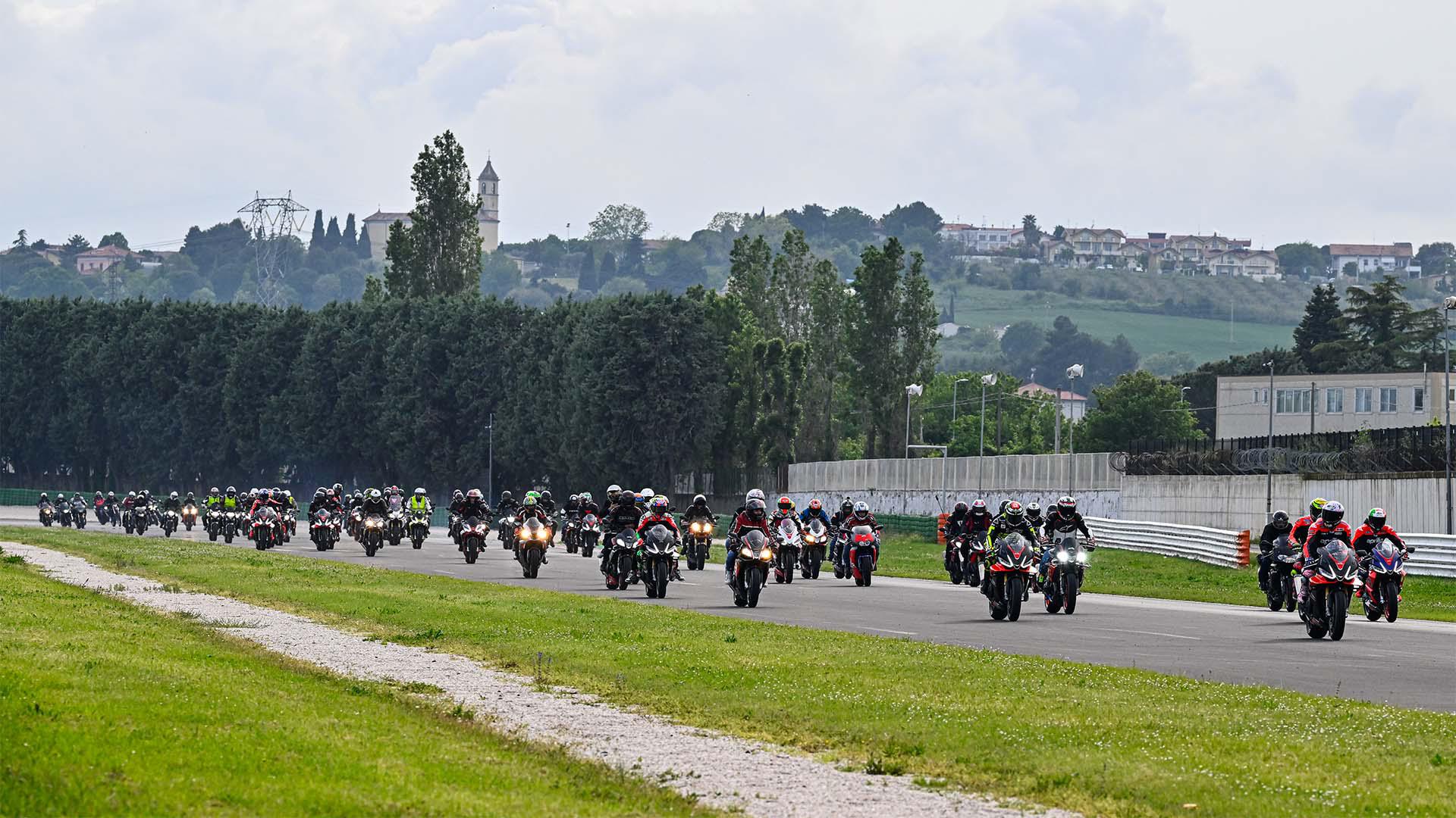 Aprilia 全明星赛道日