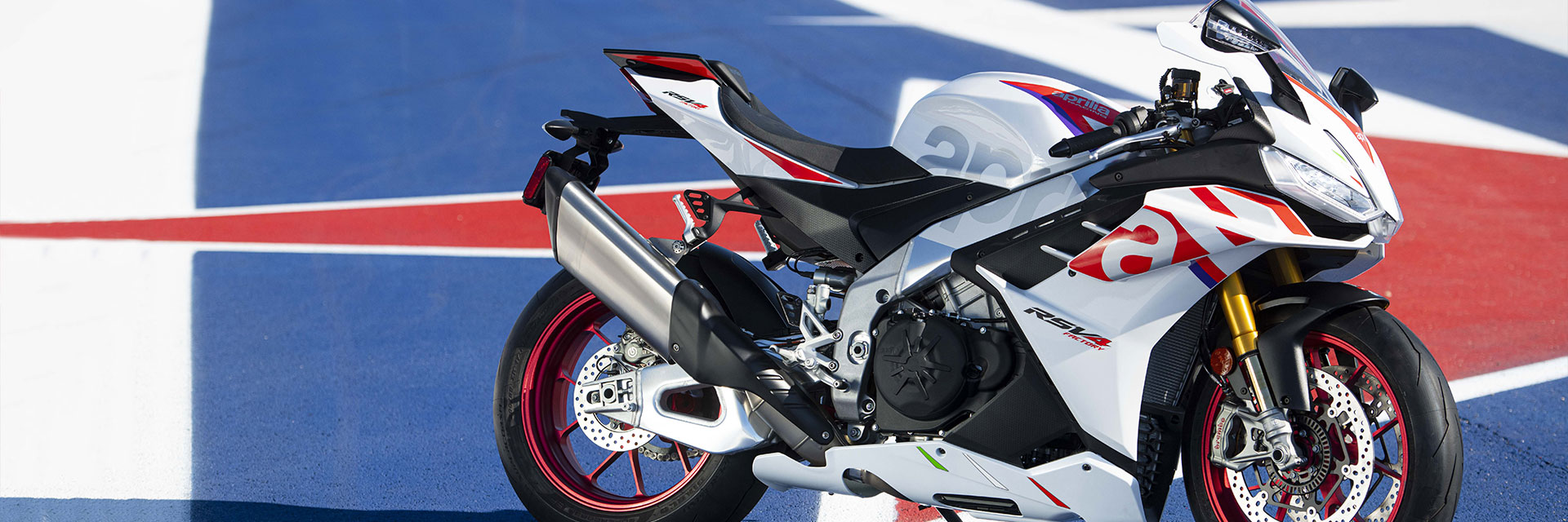 Aprilia RSV4 Factory