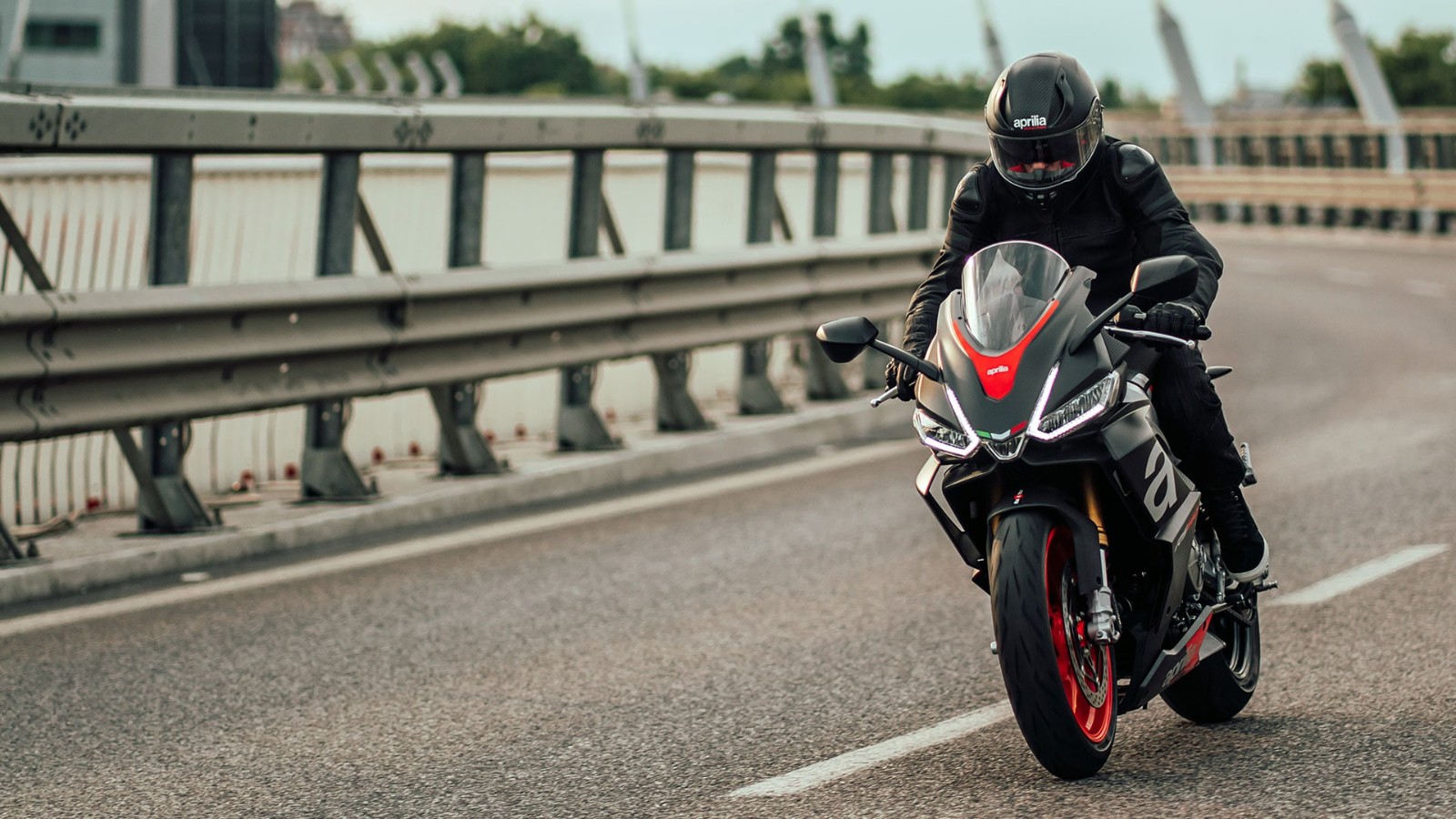 APRILIA RS 660 评测