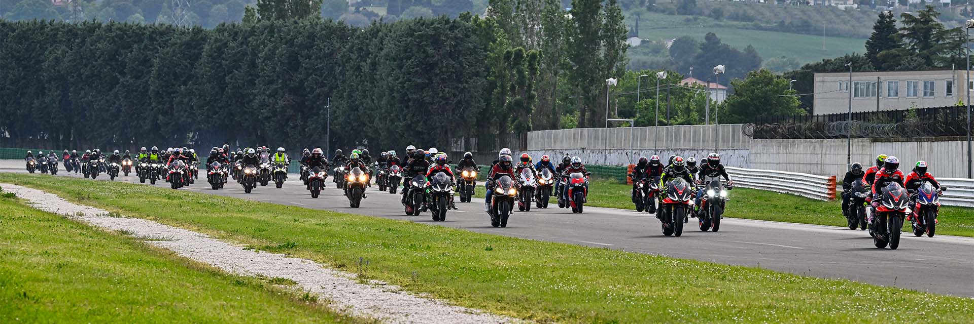 Aprilia 全明星赛道日